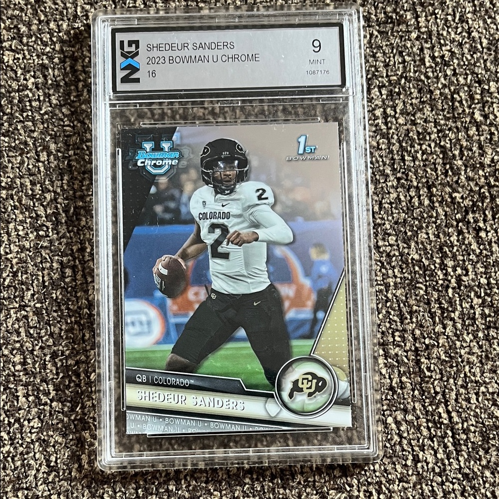 U Chrome Football Card